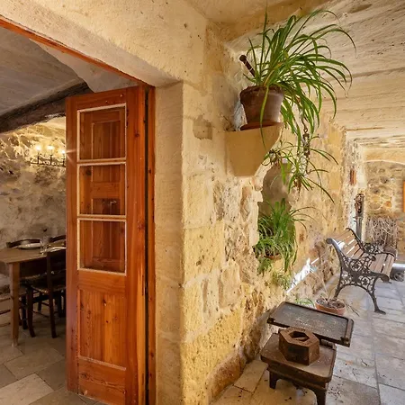 Apartment Bebbuxija Pool Gozo - Happy *