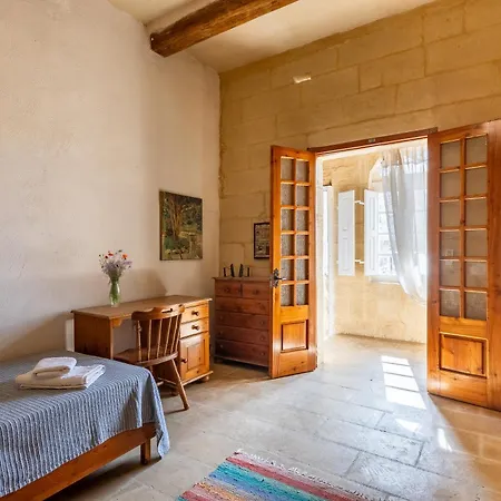 Apartment Bebbuxija Pool Gozo - Happy