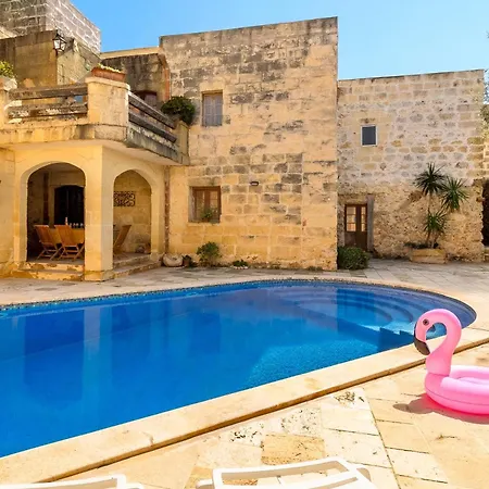 Bebbuxija Pool Gozo - Happy